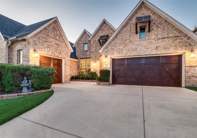 Photo 3 of Single family home for sale at 1208 Sw 6Th St, Argyle, TX 76226 | MLS# 21338471 | Listing updated on 2026-09-12