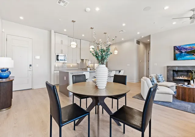 Photo 2 of Condo for sale at 1900 S Ervay St #414, Dallas, TX 75215 | MLS# 21344559 | Listing updated on 2026-07-30