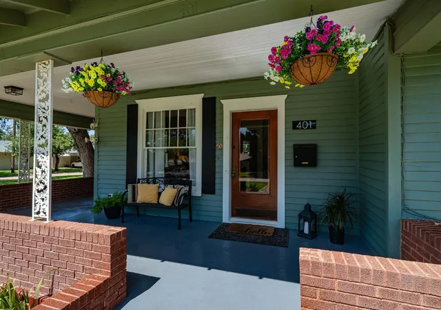 Photo 2 of Single family home for sale at 401 N Avenue H, Haskell, TX 79521 | MLS# 21343483 | Listing updated on 2026-09-21