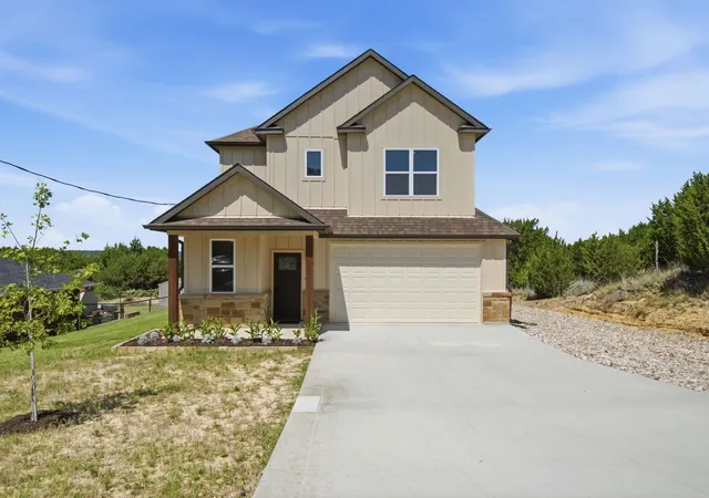 Single family home for sale at 1613 Franklin St, Weatherford, TX 76086 | MLS# 21344226 | Listing updated on 2026-09-25