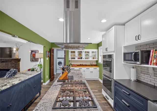 Photo 2 of Single family home for sale at 1810 S Crest, Carrollton, TX 75006 | MLS# 21344492 | Listing updated on 2026-09-12