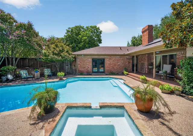 Photo 3 of Single family home for sale at 1810 S Crest, Carrollton, TX 75006 | MLS# 21344492 | Listing updated on 2026-09-12