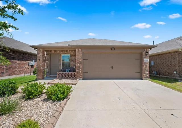 Photo 1 of Single family home for sale at 2560 Russell St, Crandall, TX 75114 | MLS# 21344714 | Listing updated on 2026-09-12