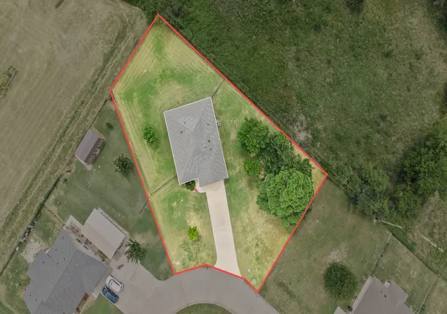 Photo 3 of Single family home for sale at 228 Mill St, Emory, TX 75440 | MLS# 21344500 | Listing updated on 2026-07-30