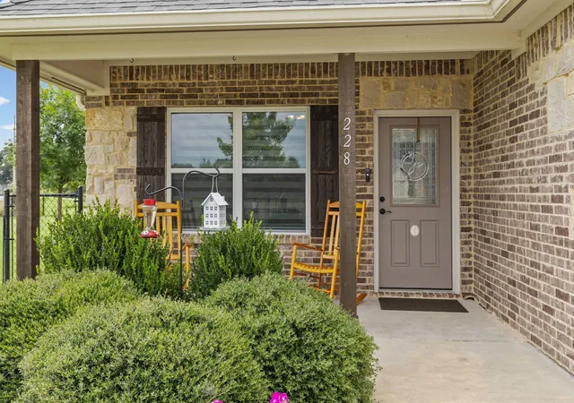 Photo 4 of Single family home for sale at 228 Mill St, Emory, TX 75440 | MLS# 21344500 | Listing updated on 2026-07-30
