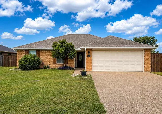 Photo 1 of Single family home for sale at 4401 Lacey Cir, Waco, TX 76708 | MLS# 21343446 | Listing updated on 2026-09-16