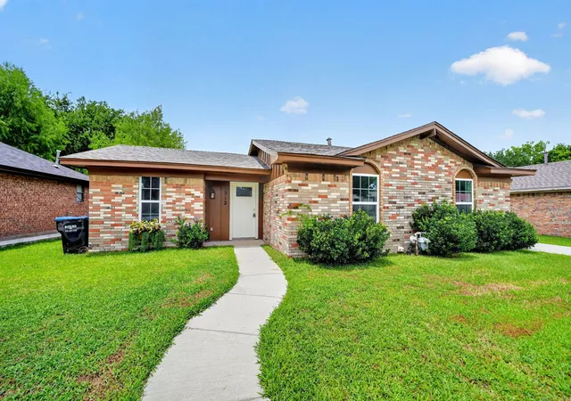 Photo 1 of Single family home for sale at 8312 Charles St, Greenville, TX 75402 | MLS# 21336034 | Listing updated on 2026-10-02