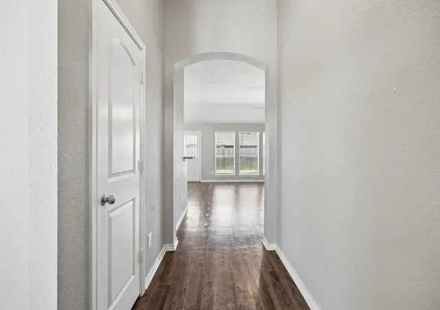 Photo 3 of Single family home for sale at 217 Troy Ln, Red Oak, TX 75154 | MLS# 21344686 | Listing updated on 2026-09-09