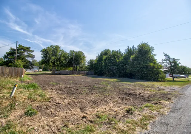 Land for sale at 321 Jack Harris Ln, Pottsboro, TX 75076 | MLS# 21342228