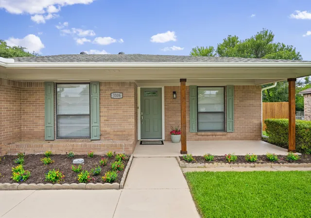 Photo 3 of Sale Pending at 3306 Bonnie Lea St, Greenville, TX 75402 | MLS# 21343449 | Listing updated on 2026-09-21