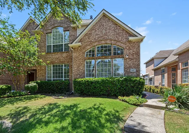Photo 2 of Single family home for sale at 11427 Still Hollow Dr, Frisco, TX 75035 | MLS# 21344601 | Listing updated on 2026-10-01