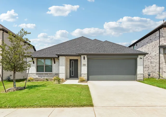 Photo 1 of Sale Pending at 6636 Dusty Ridge Rd, Crowley, TX 76036 | MLS# 21344911 | Listing updated on 2026-09-10