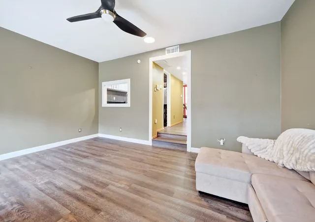 Listing Photo 5 - Condo for sale in building located at 7145 Fair Oaks Ave, Dallas, TX 75231 - Unit #37