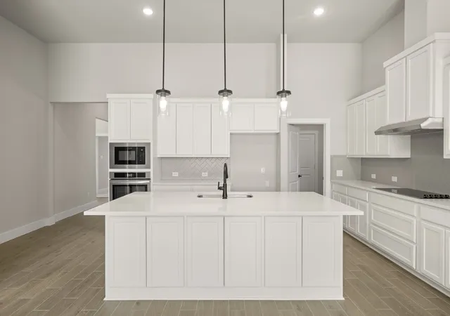 Photo 4 of Single family home for sale at 1810 Marlow Dr, Cedar Hill, TX 75104 | MLS# 21344920 | Listing updated on 2026-10-02