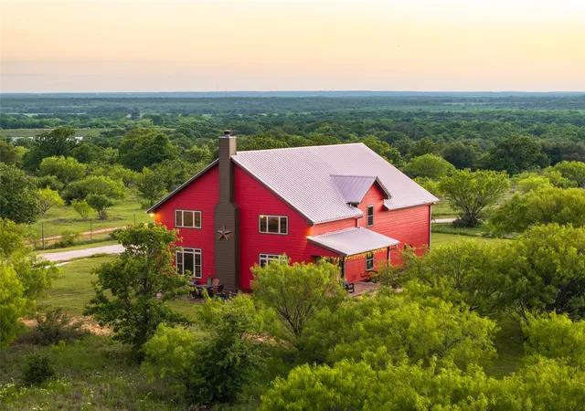 Photo 3 of Sale Pending at 470 Cr 164, Eastland, TX 76448 | MLS# 21344989 | Listing updated on 2026-10-02