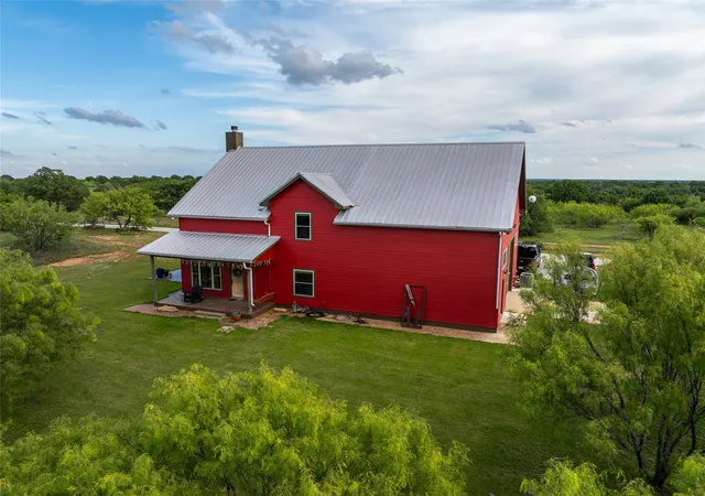 Photo 4 of Sale Pending at 470 Cr 164, Eastland, TX 76448 | MLS# 21344989 | Listing updated on 2026-10-02