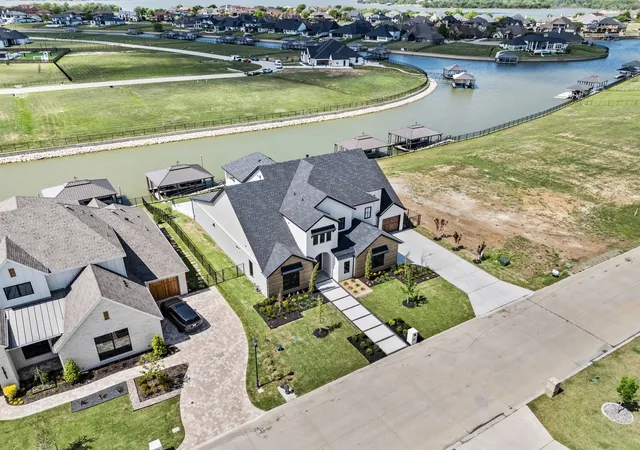 Photo 2 of Mansion for sale at 12503 Palmer Dr, Fort Worth, TX 76179 | MLS# 21345011 | Listing updated on 2026-10-04
