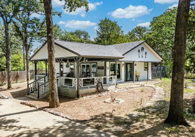 Photo 1 of Single family home for sale at 138 Wildgrove Dr, Gun Barrel City, TX 75156 | MLS# 21340885 | Listing updated on 2026-09-09