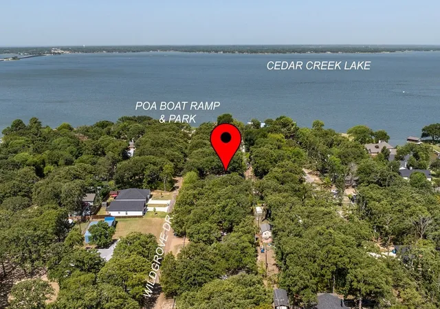 Photo 2 of Single family home for sale at 138 Wildgrove Dr, Gun Barrel City, TX 75156 | MLS# 21340885 | Listing updated on 2026-09-09