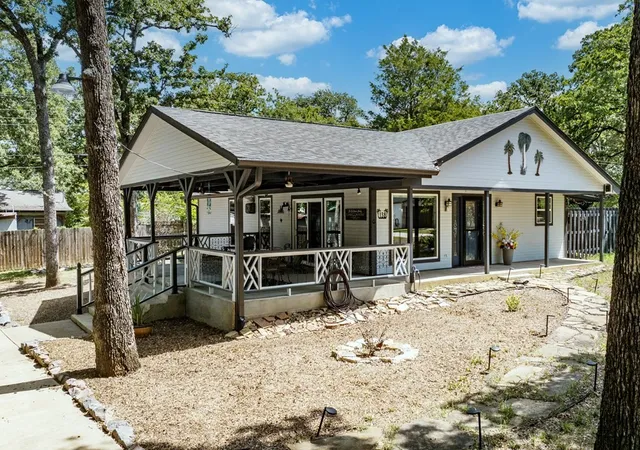 Photo 3 of Single family home for sale at 138 Wildgrove Dr, Gun Barrel City, TX 75156 | MLS# 21340885 | Listing updated on 2026-10-07