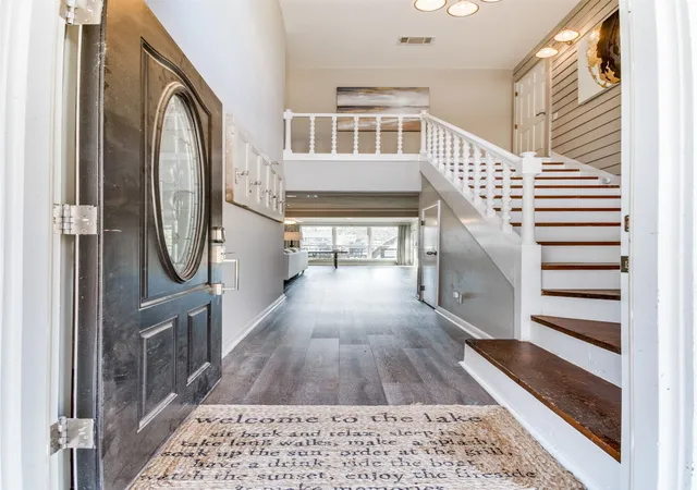 Photo 2 of Single family home for sale at 150 Bayside Cir, Malakoff, TX 75148 | MLS# 21342854 | Listing updated on 2026-07-30