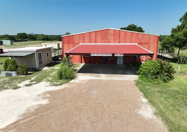 Photo 2 of Single family home for sale at 20959 Hwy 281, Hico, TX 76457 | MLS# 21345060 | Listing updated on 2026-09-22