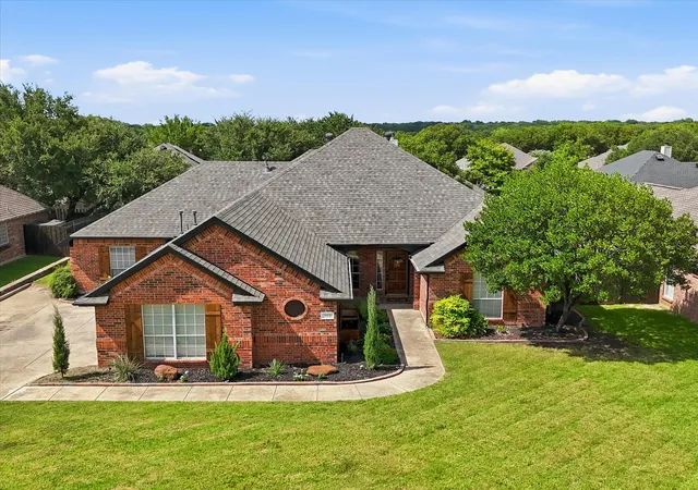 Photo 1 of Single family home for sale at 115 Honeysuckle Dr, Justin, TX 76247 | MLS# 21345102 | Listing updated on 2026-09-20