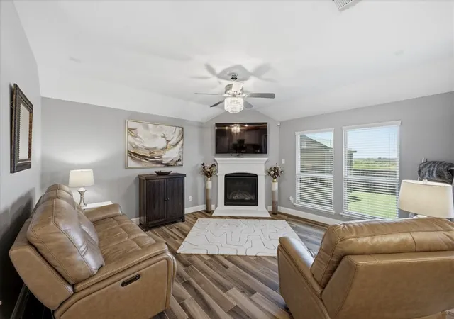 Photo 4 of Single family home for sale at 5101 Cathy Dr, Forney, TX 75126 | MLS# 21341935 | Listing updated on 2026-09-10