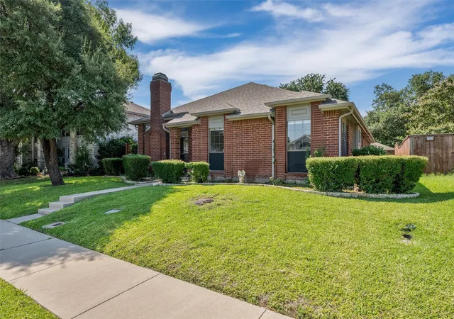 Photo 2 of Single family home for sale at 978 Downey Dr, Lewisville, TX 75067 | MLS# 21339739 | Listing updated on 2026-08-02