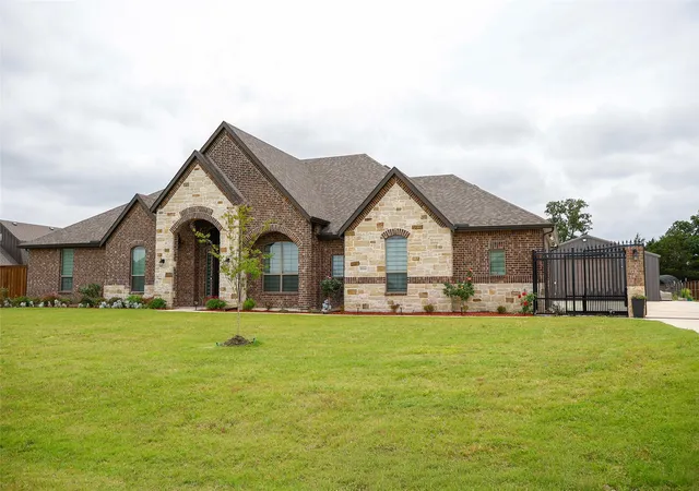 Photo 2 of Single family home for sale at 18144 Osage Ln, Terrell, TX 75160 | MLS# 21345220 | Listing updated on 2026-07-30