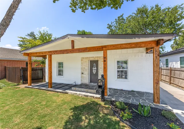 Photo 3 of Single family home for sale at 2911 S Denley, Dallas, TX 75216 | MLS# 21342341 | Listing updated on 2026-10-05