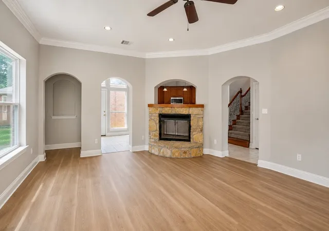 Photo 3 of Single family home for sale at 2118 Portwood Wy, Fort Worth, TX 76179 | MLS# 21345264 | Listing updated on 2026-09-12