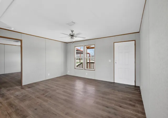 Photo 4 of Manufactured home for sale at 309 Rhett Ct, Aurora, TX 76078 | MLS# 21342841 | Listing updated on 2026-09-23