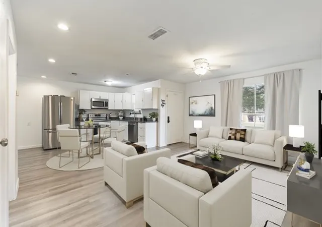 Photo 1 of Single family home for sale at 6110 Ivy Hill Rd, Fort Worth, TX 76135 | MLS# 21345278 | Listing updated on 2026-09-28