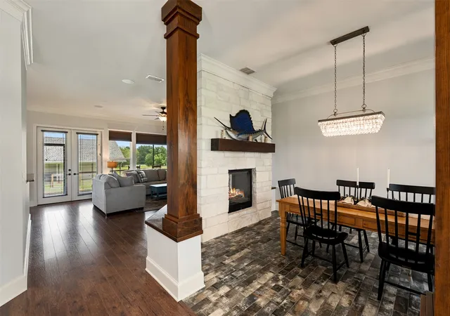 Photo 3 of Single family home for sale at 6870 Shore Crest Way, Athens, TX 75752 | MLS# 21345231 | Listing updated on 2026-10-02