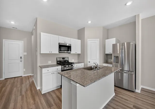 Photo 4 of Single family home for sale at 10217 Cherrytree Ln, Fort Worth, TX 76140 | MLS# 21344394 | Listing updated on 2026-07-30