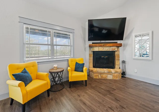 Photo 4 of Single family home for sale at 8868 County Road 1205, Grandview, TX 76050 | MLS# 21345346 | Listing updated on 2026-09-30