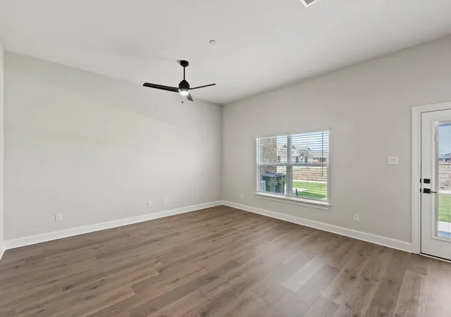 Photo 4 of Townhouse for sale at 413 Mb'S Wy, Pilot Point, TX 76258 | MLS# 21345367 | Listing updated on 2026-07-30