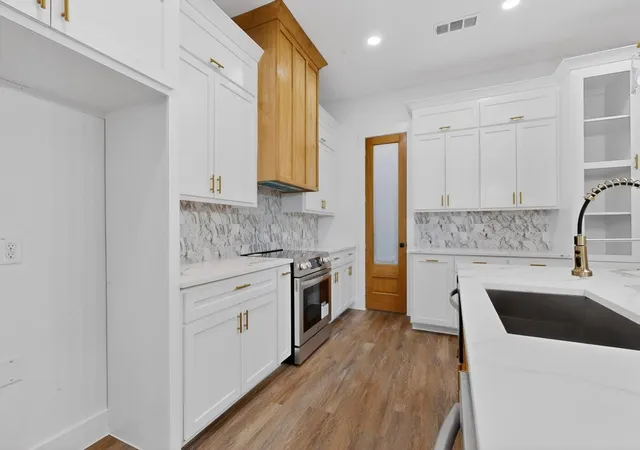 Photo 4 of Single family home for sale at 4737 Pine Ridge Ct, Athens, TX 75752 | MLS# 21345362 | Listing updated on 2026-07-30