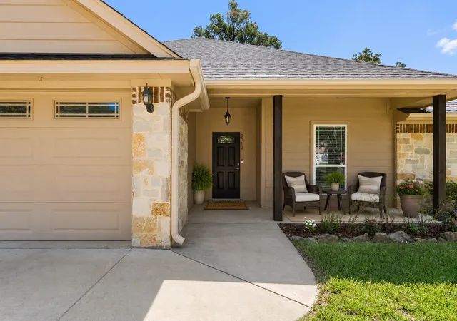 Photo 3 of Single family home for sale at 2312 Pittman Ln, Lindale, TX 75771 | MLS# 21344766 | Listing updated on 2026-10-06