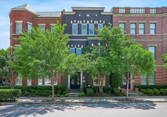 Photo 2 of Single family home for sale at 177 Summit Ave, Southlake, TX 76092 | MLS# 21339205 | Listing updated on 2026-09-10