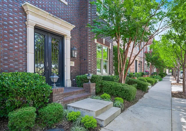 Photo 3 of Single family home for sale at 177 Summit Ave, Southlake, TX 76092 | MLS# 21339205 | Listing updated on 2026-09-10