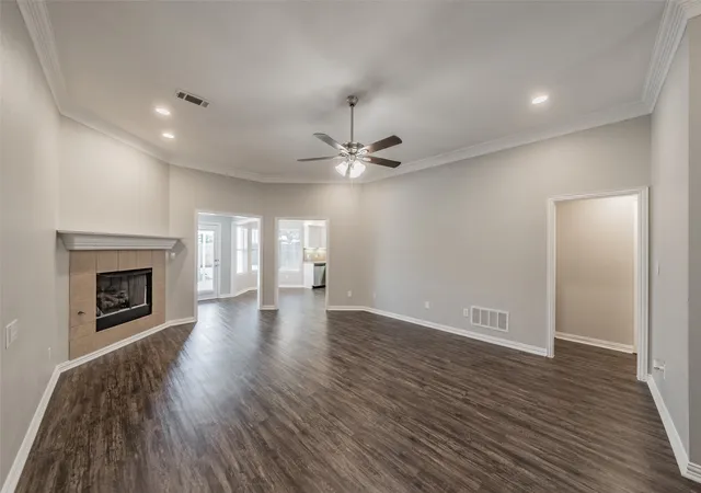 Photo 4 of Single family home for sale at 1023 Porter Pl, Sanger, TX 76266 | MLS# 21345407 | Listing updated on 2026-09-10