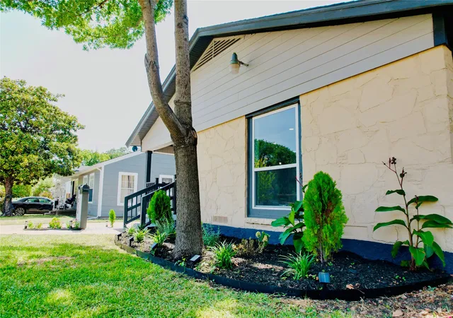 Photo 2 of Single family home for sale at 1814 Melbourne Ave, Dallas, TX 75224 | MLS# 21345336 | Listing updated on 2026-08-02