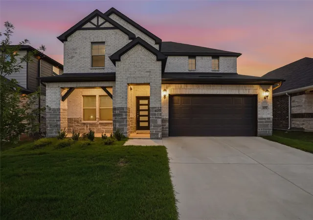 Photo 2 of Single family home for sale at 6656 Denim Dr, Crowley, TX 76036 | MLS# 21328050 | Listing updated on 2026-09-13