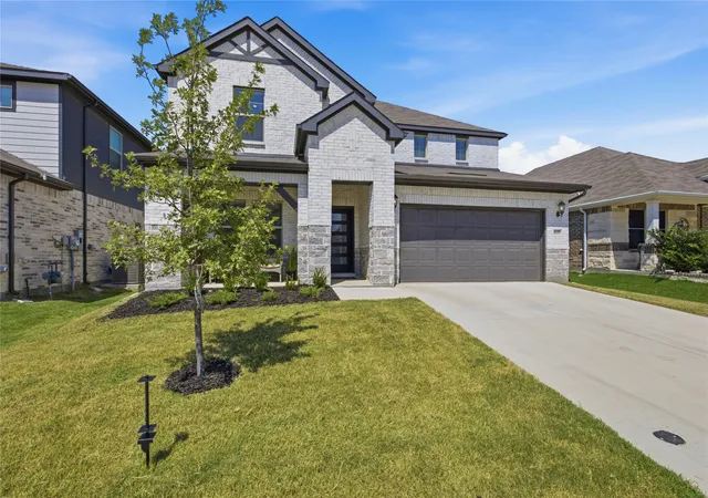Photo 3 of Single family home for sale at 6656 Denim Dr, Crowley, TX 76036 | MLS# 21328050 | Listing updated on 2026-09-13