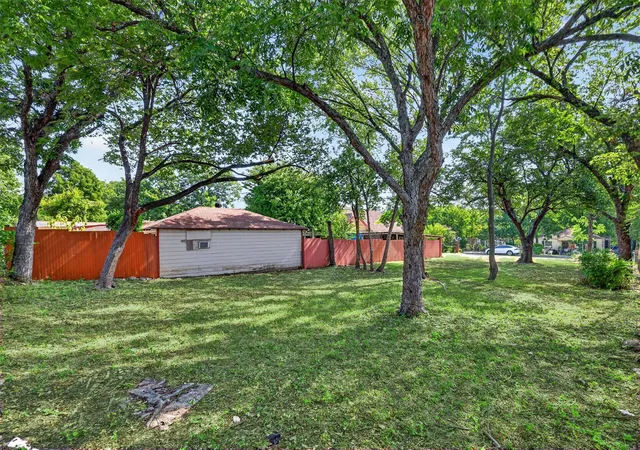 Photo 4 of Land for sale at 6 N Ravinia Dr, Dallas, TX 75211 | MLS# 21345421 | Listing updated on 2026-07-31