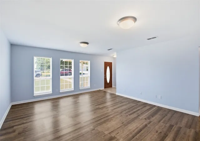 Photo 4 of Single family home for sale at 2323 Jodi Ln, Gainesville, TX 76240 | MLS# 21345438 | Listing updated on 2026-09-27