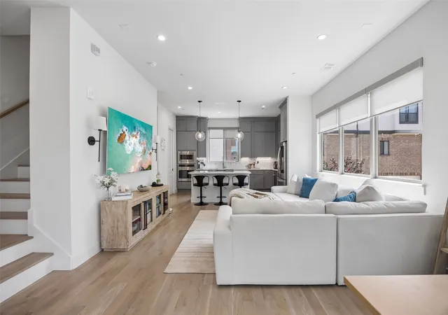 Photo 3 of Condo for sale at 13900 Noel Rd #301, Dallas, TX 75240 | MLS# 21344309 | Listing updated on 2026-09-12