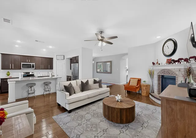 Photo 1 of Single family home for sale at 1021 Acacia Dr, Anna, TX 75409 | MLS# 21340098 | Listing updated on 2026-09-20